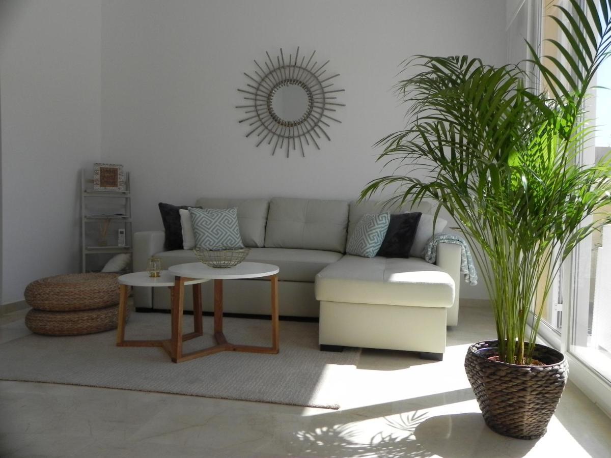 Brand New Apartment Tarifa Luaran gambar