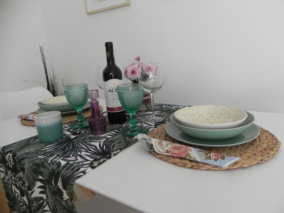 Brand New Apartment Tarifa Luaran gambar