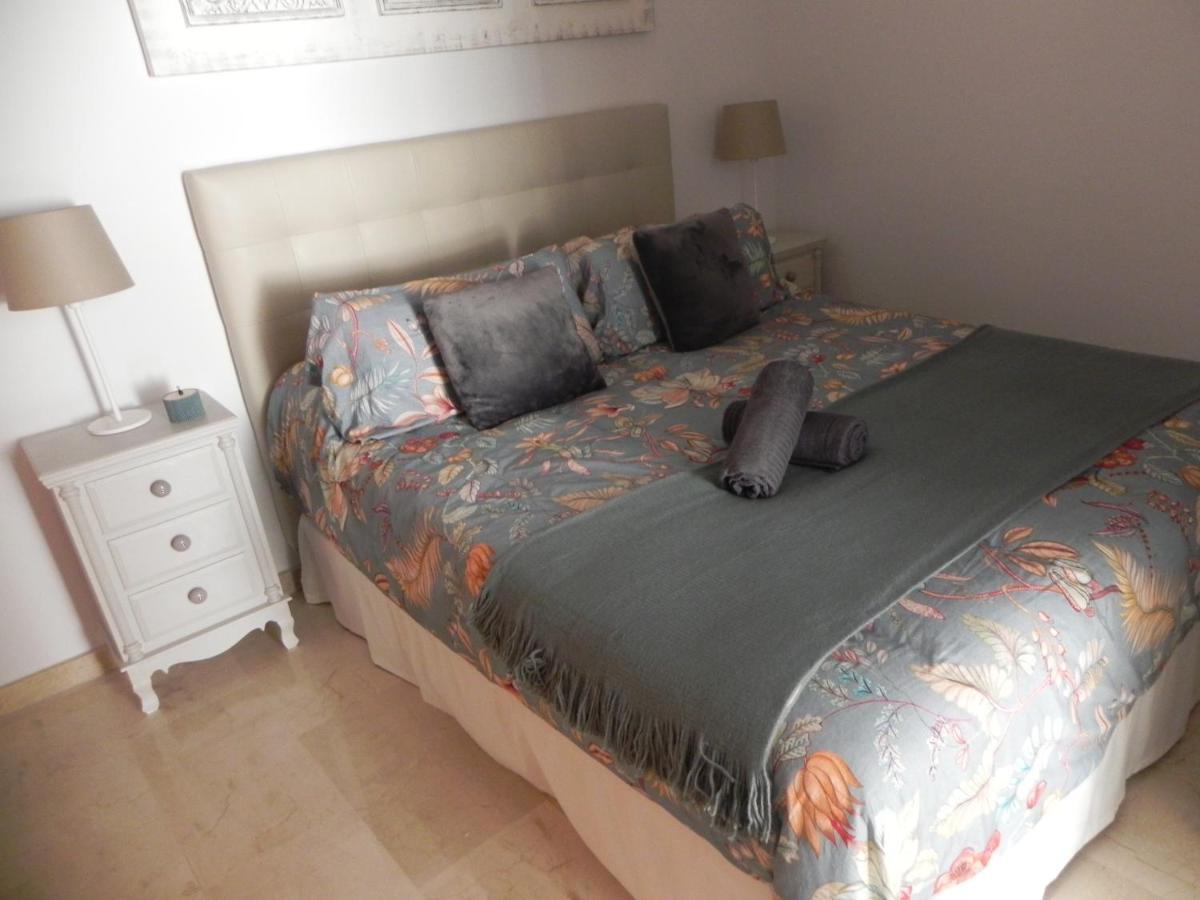 Brand New Apartment Tarifa Luaran gambar